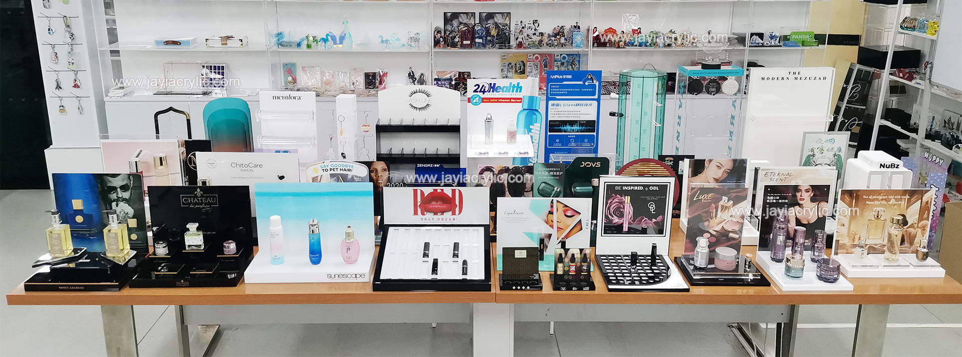 Basis ostentationis cosmeticae acrylicae