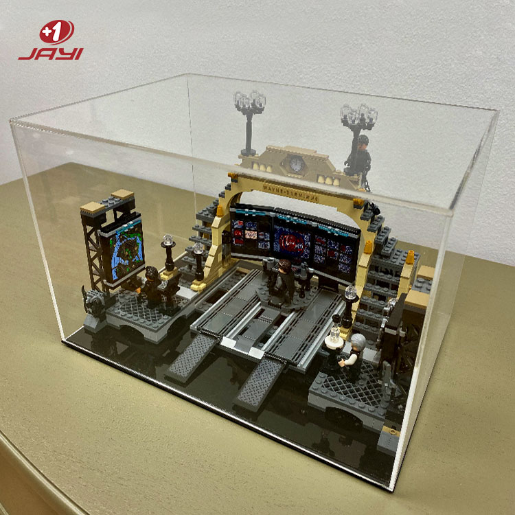 Hộp trưng bày acrylic có nắp