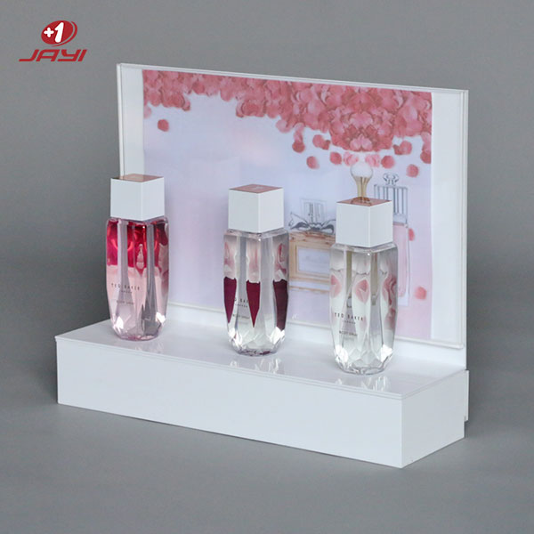 Centralized Acrylic Cosmetic Display