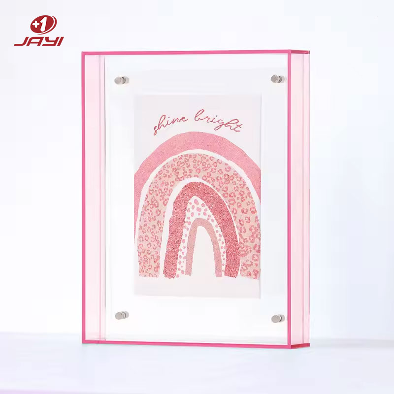 Oanpaste Perspex Wall Frame