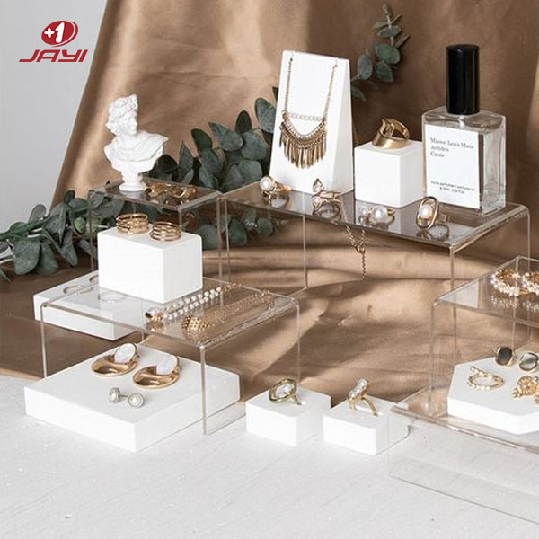 Acrylic Jewelry Témbongkeun Stand - Jayi Acrylic